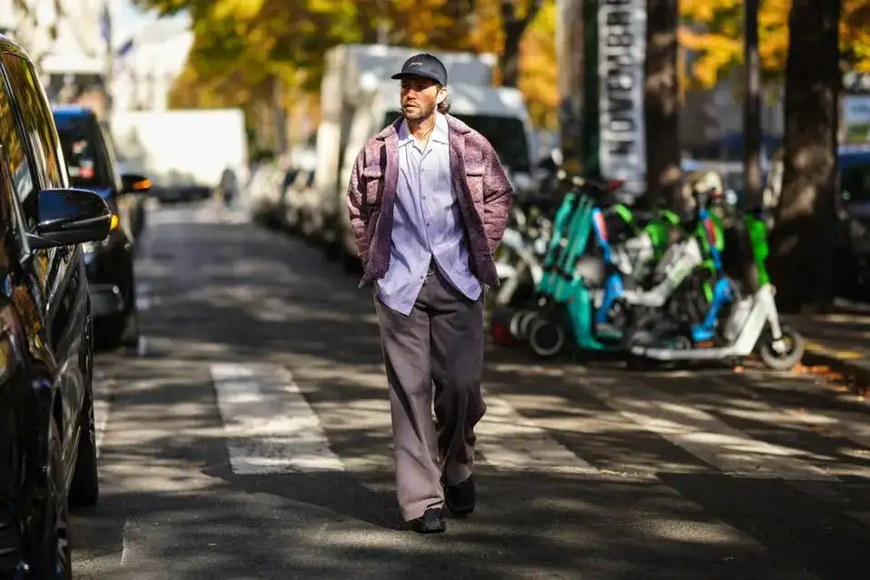 Relaxed tailoring and oversized silhouettes redefining men’s formalwear in 2025 Relaxed tailoring and oversized silhouettes redefining men’s formalwear in 2025